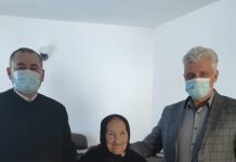 Cea mai vârstnică femeie din Țara Făgărașului este din Arpașu de Jos. Marieta Pop a împlinit 100 de ani. Primarul i-a oferit o diplomă și un tort, iar preotul, o icoană
