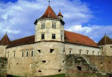 Cetatea Făgăraşului, mormânt pentru 5 generali ai ţării. Călăii din penitenciarul Făgăraş: Lazăr Tibor, un sadic, Refic Fizula care trăia pentru violență