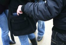 Tâlhărită în plină stradă. Autorul a fost reținut de polițiști