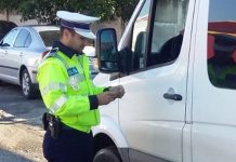 Mașinile de transport persoane și de marfă, la control. Polițiștii au aplicat 256 amenzi, au reținut 35 de carnete și au întocmit 8 dosare penale