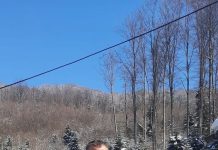 Foto. Asociația Cârțișoara, casă pentru refugiați. Laurențiu Dorodici, președintele asociației, a implicat toată comunitatea în această campanie umanitară