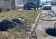 Foto. Cetățenii din Victoria plătesc cel mai mic tarif pentru apă-canal. Abonații de la SC Parc Industrial care confundă canalul cu ghena de gunoi