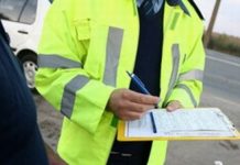 Cu autoutilitara neînmatriculată prin Recea. Bărbatul s-a ales cu dosar penal