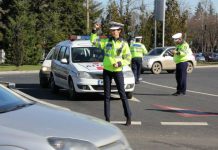 380 amenzi la regimul rutier și 25 de permise de conducere reținute, într-o singură zi