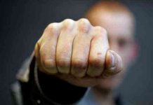 Un bărbat din Ucea și-a bătut tatăl. Agresorul s-a ales cu dosar penal