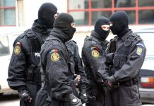 Patru persoane au fost arestate pentru comercializarea de droguri de mare risc monitorfg