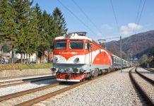 Salarii mai mari cu 10% pentru cei 11.260 de angajați de la CFR Călători