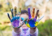 „Picnic în culori“, de 1 Iunie, pentru copiii instituționalizați. Evenimentul este organizat de DGASPC Brașov la centrul de la Brădet monitorfg