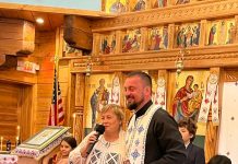 Foto. Cântul și portul făgărășean, dus la mii de kilometri de țară. Artista Mioara Marinca, invitata comunității românești din New Jersey