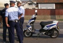 Cu mopedul prin Hârseni și Șercaia fără permis de conducere