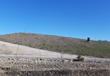 Lucrările de închidere a gropilor de gunoi neconforme din județ sunt în derulare. La Victoria, se va finaliza investiția în această lună