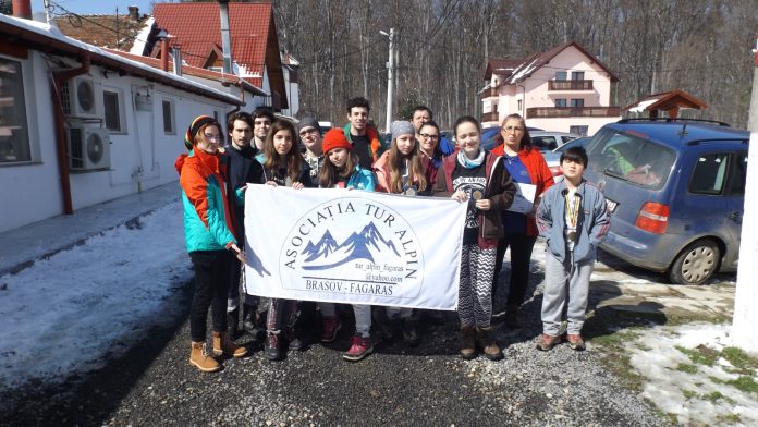 8f59efb2-e8cf-41e1-beb7-711334d82e3b