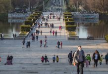 Eurobarometru. Românii spun că nivelul lor de trai a scăzut din cauza războiului din Ucraina