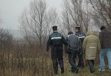 Trei braconieri au fost prinși în zona satului Mândra și reținuți pentru 24 de ore