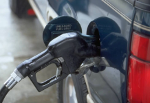 Strategii pentru reducerea prețurilor la pompă. Patru state membre și-au asumat riscul de a renunța la obligația de a pune biocarburanți în combustibili. Ce se întâmplă în România