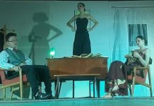 Trupa Thalia a început stagiunea de toamnă cu piesa ,,Triunghiul în patru colțuri” a lui Ion Sava