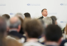 Recorder: Președintele Iohannis ține blocat un post de profesor de fizică de peste 25 de ani, la colegiul din Sibiu la care este titular / Alți 1.500 de parlamentari, primari, sindicaliști sau funcționari, pe lista catedrelor ocupate