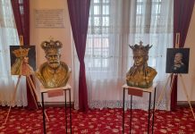 Centenarul Încoronării Suveranilor României Mari, marcat la Făgăraș de ASTRA. Expoziție itinerantă în castelul medieval