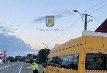Autoritățile au luat la puricat transportul elevilor la școlile din Victoria și Mândra. S-au aplicat 2 sancțiuni și s-a reținut un permis de conducere