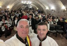 Foto și Video. Fecioreasca fetelor de la Crihalma, în Cetatea Făgărașului. Lansare de carte, joc și voie bună, eveniment organizat de Primăria Comăna