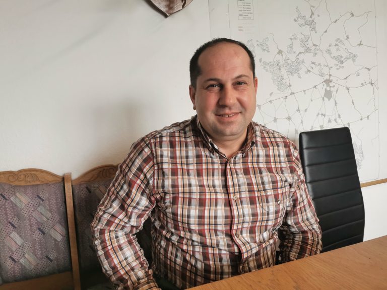 Ionel Lazea, șeful Ocolulului Silvic ,,Pădurile Făgărașului“: ,,Ocolul nu se desființează, ci își mărește suprafața de pădure“. 21.000 ha de pădure din zona Făgărașului administrează această instituție