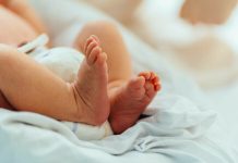 Ea este persoana cu numărul opt miliarde. Unde s-a născut. FOTO