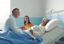 Noi reguli de vizitare a pacienților în spitale. Rudele vor putea afla și prin telefon detalii despre starea celor internați