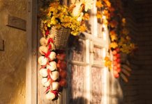 Tradiţii şi superstiţii în noaptea Sfântului Andrei