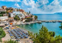 Se vând pachete de vacanță în Grecia cu plecare de pe aeroportul Brașov