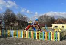Primăria Sâmbăta de Sus a investit într-un loc de joacă pentru copiii din comună