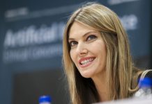 Se întâmplă și la case mai mari. Vicepreşedintă a Parlamentului European, arestată la Bruxelles