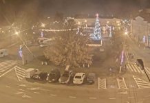 Făgăraș, mai mult comună decât municipiu. Oraș pustiu și întunecat de sărbătorile de iarnă. Făgărășenii aleg și de Revelion spectacolele organizate la Brașov și Sibiu