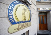 DNA Brașov a trimis în judecată un fost director din Ministerul Educației pentru luare de mită și spălare de bani