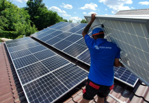 Guvernul introduce „taxa pe soare” în plină criză energetică. Ce prevede ordonanța și cine este vizat