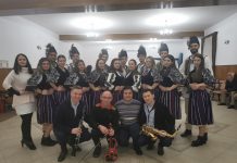 Foto și Video. Joc de Bobotează, la Rucăr, obicei străvechi adus în actualitate de cetași. Star Band, formația aleasă de Ceată monitorfg