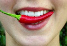 Ce se întâmplă în corp dacă mânânci alimente picante? Beneficii importante pentru sănătate