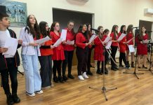 Foto și Video. Clubul ,,Cult-Iubire“ al elevilor din Victoria a organizat un nou eveniment cultural la Casa de Cultură din oraș