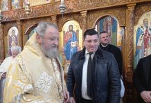 ,,Este o bucurie să mă aflu lângă preoții și credincioșii din Țara Făgărașului“ spune senatorul Marius Toanchină, invitat la Biserica din Combinat, vizitată de IPS Laurențiu