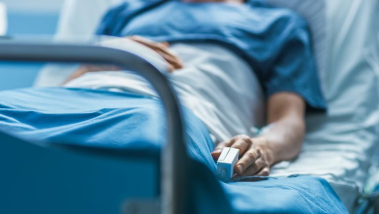  Spitalele se folosesc de o lege lacunară pentru a ascunde informații despre pacient.  Avocatul Poporului a propus modificarea Legii 46/2003. Cazul Mocanu de la Făgăraș