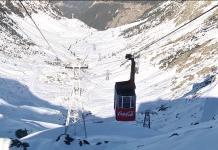 Turiști blocați la Bâlea Lac, după ce vântul puternic a blocat telecabina