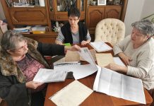 Foto documente. Scandalul din strada Trandafirilor. Terenuri luate cu japca de Primăria Făgăraș de la proprietarii de case. Oamenii au angajat un avocat