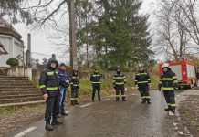 Pompierii de la Victoria, exercițiu la Rucăr pentru evaluarea riscurilor în caz de inundații