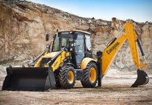 Patru bărbați din Șinca au fost arestați după ce au furat un miniexcavator staționat pe câmp, la Părău