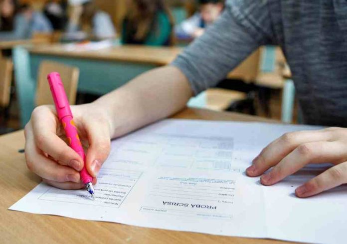 EVALUARE-NATIONALA-2019-ora-incepe-subiecte-1
