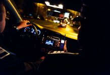 Poliția din Victoria a fost în alertă. Un tânăr a evadat din sediul Poliției cu cătușele la mâini