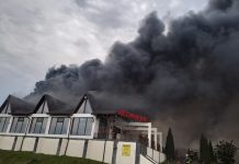 Incendiu la restaurantul ,,Fântânița Mândrei“. Flăcările au cuprins tot acoperișul