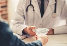 Profesor reținut pentru mită la o postliceală sanitară privată monitorfg