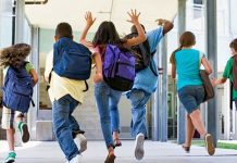 Elevii intră în vacanța de toamnă. Când se întorc la cursuri și perioada cu examene