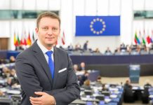 Ce înseamnă PNRR pentru România. Siegfrid Mureșan: ,,România a primit prefinanțarea și două tranșe, 9 miliarde de euro. Eșecul ministrului Rafila în cazul celor două spitale din Brașov“
