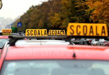 Grup infracțional trimis în judecată și un sechestru de 490.000 euro. Doi instructori auto au facilitat obținerea permisului de conducere pentru persoane fără școală